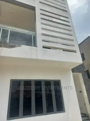 5bdrm Duplex in Awuse Estate Opebi for sale