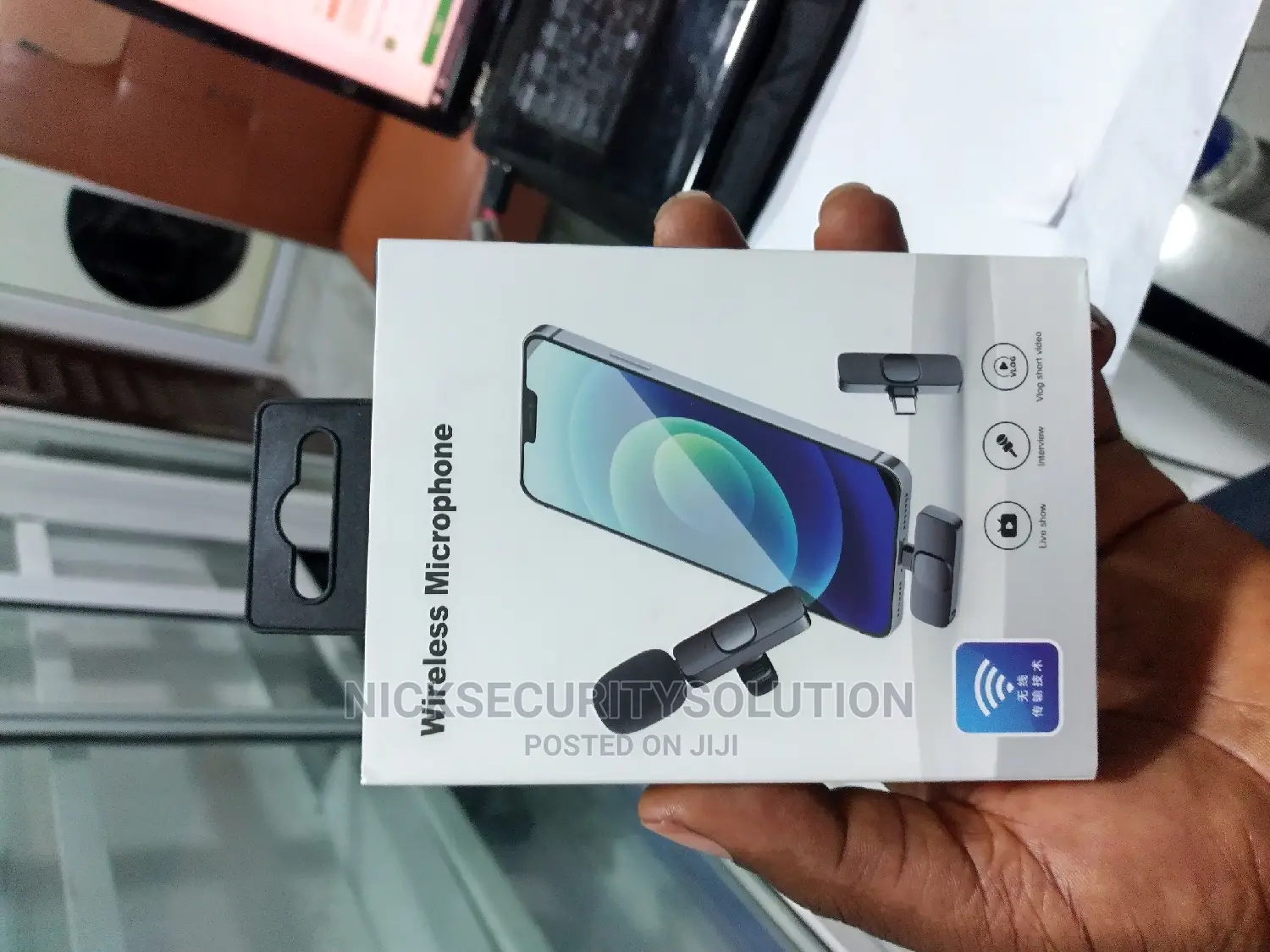 Wireless Lavalier Microphone