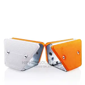 Easy to Use Guardrail Reflector