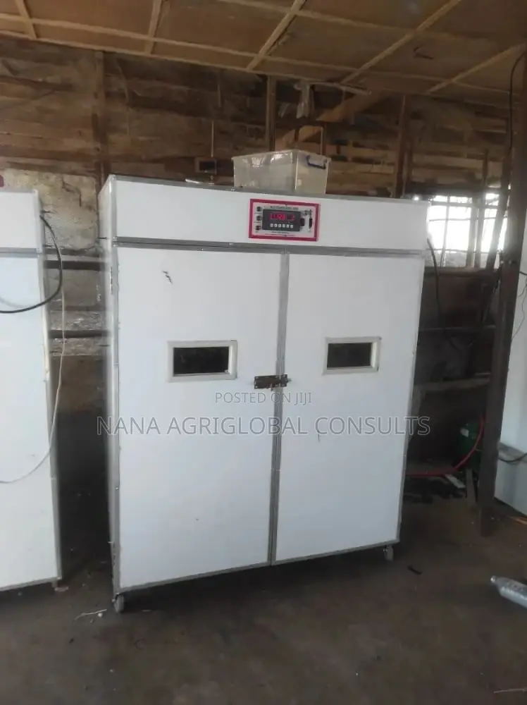 Incubator Machine