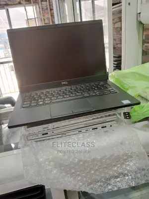 Laptop Dell Latitude 7390 8GB Intel Core I5 SSD 256GB