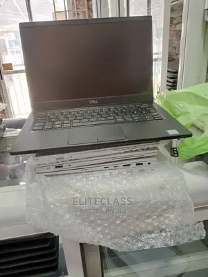 Laptop Dell Latitude 7390 8GB Intel Core I5 SSD 256GB