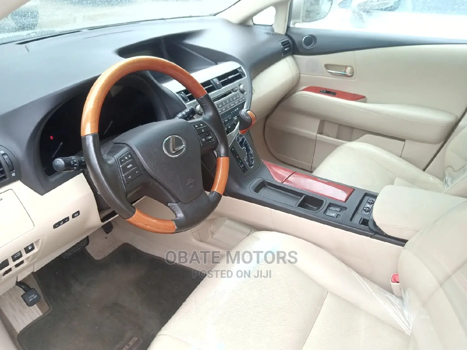 Lexus RX 350 2011 Gold