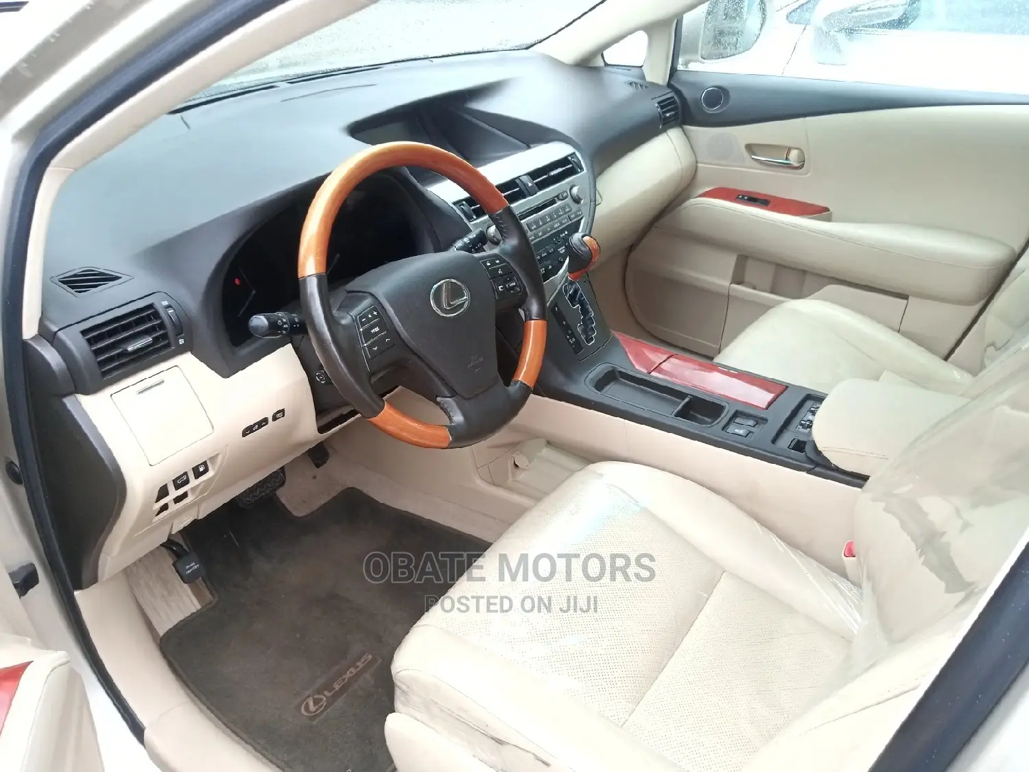 Lexus RX 350 2011 Gold