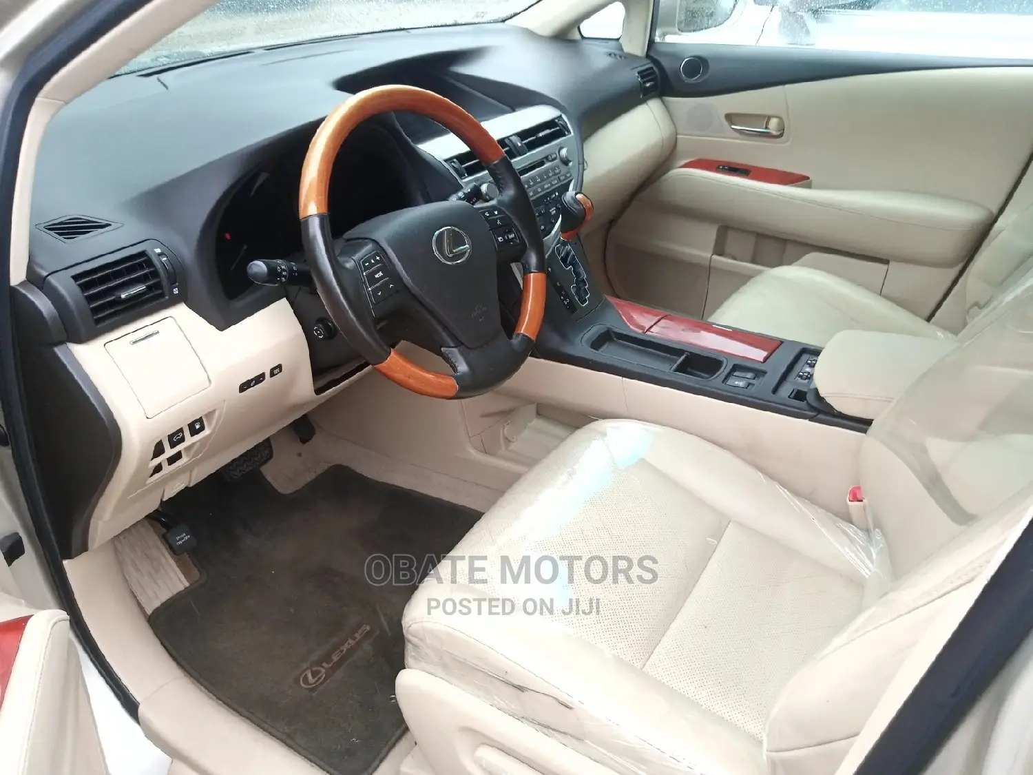Lexus RX 350 2011 Gold