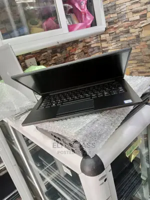 Laptop Dell Latitude 7390 8GB Intel Core I5 SSD 256GB