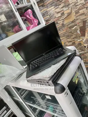 Laptop Dell Latitude 7390 8GB Intel Core I5 SSD 256GB
