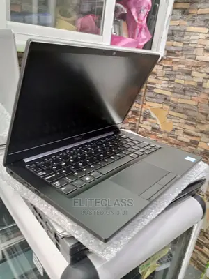Laptop Dell Latitude 7390 8GB Intel Core I5 SSD 256GB