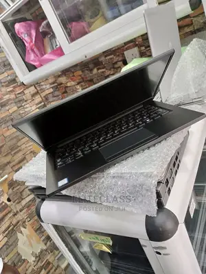 Laptop Dell Latitude 7390 8GB Intel Core I5 SSD 256GB