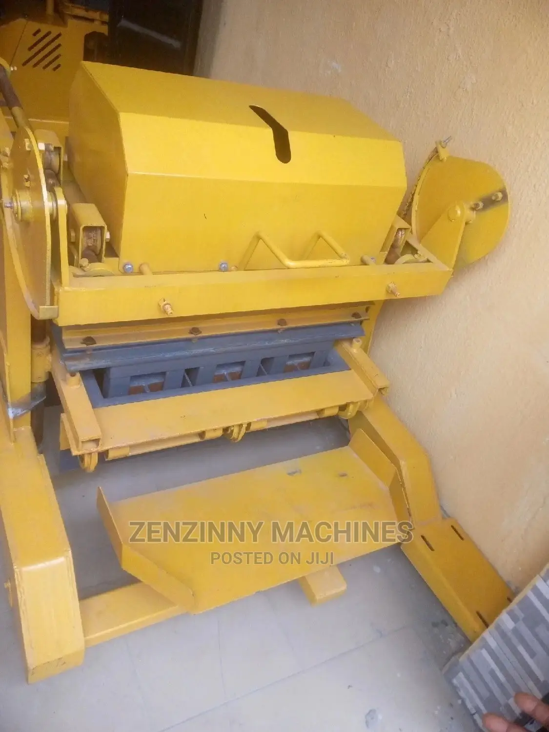Egglaying Commercial Block Moulding Machine