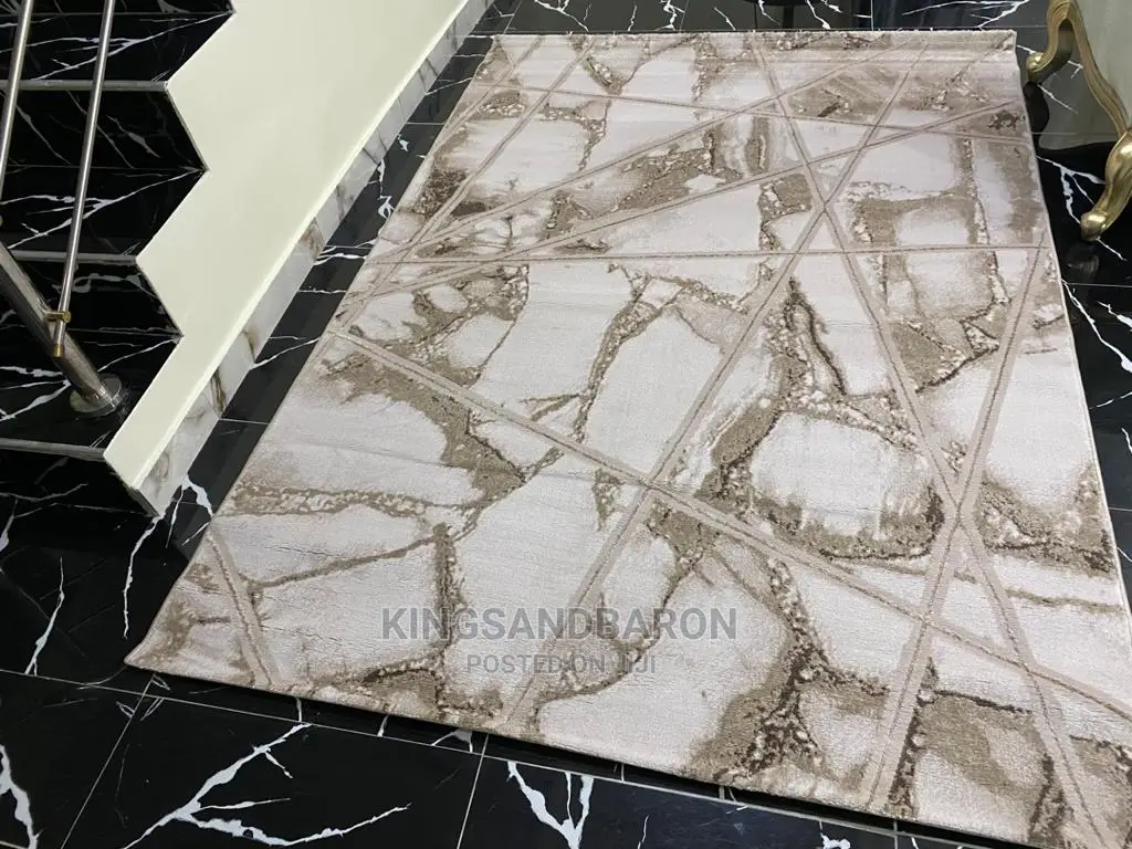 7x10 America Center Rug
