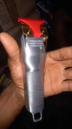 Rechargeable Clipper With High Precision for Hair Cuts