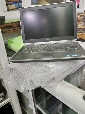Laptop Dell Latitude E6330 4GB Intel Core I7 HDD 500GB