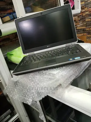 Laptop Dell Latitude E6330 4GB Intel Core I7 HDD 500GB
