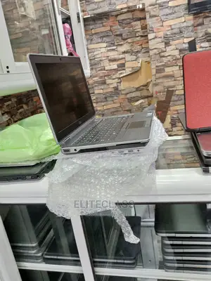 Laptop Dell Latitude E6330 4GB Intel Core I7 HDD 500GB