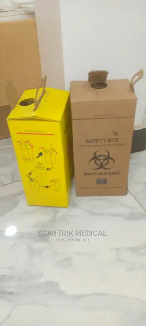 Good Quality 5L Medical Biohazard Waste Box Sharps Safety B