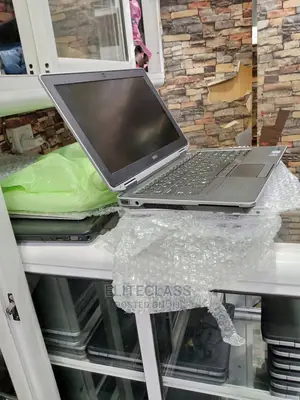 Laptop Dell Latitude E6330 4GB Intel Core I7 HDD 500GB