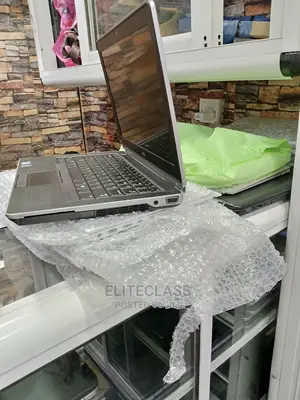 Laptop Dell Latitude E6330 4GB Intel Core I7 HDD 500GB