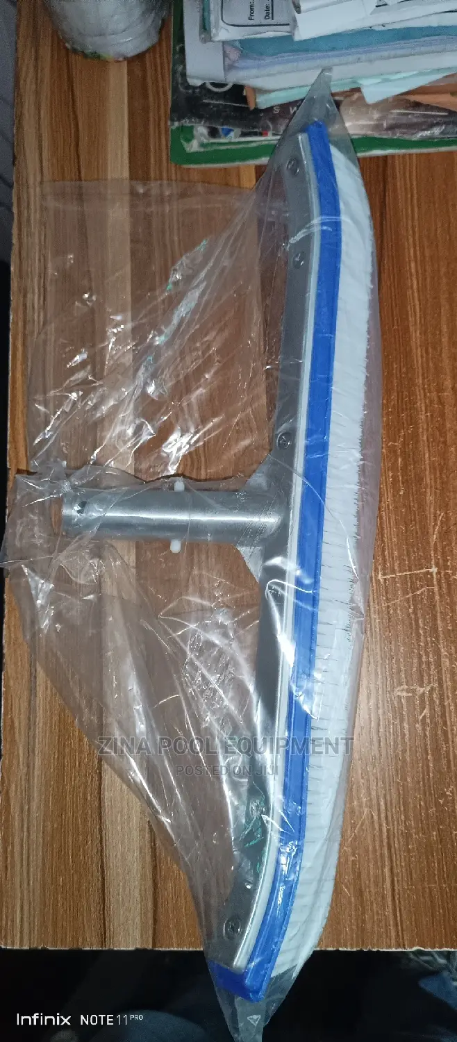 Pool Brush
