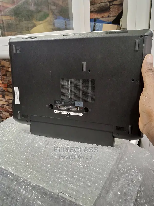 Laptop Dell Latitude E6330 4GB Intel Core I7 HDD 500GB
