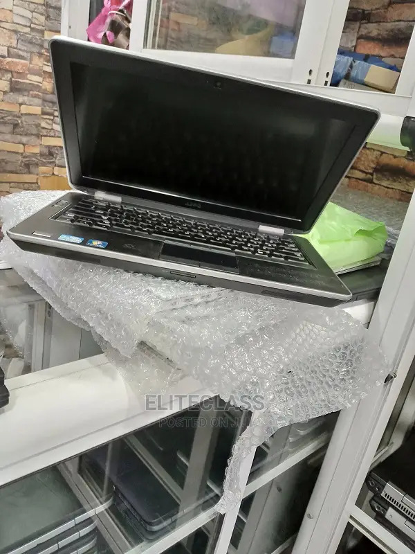 Laptop Dell Latitude E6330 4GB Intel Core I7 HDD 500GB