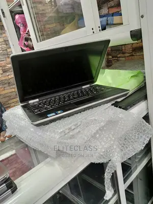 Laptop Dell Latitude E6330 4GB Intel Core I7 HDD 500GB