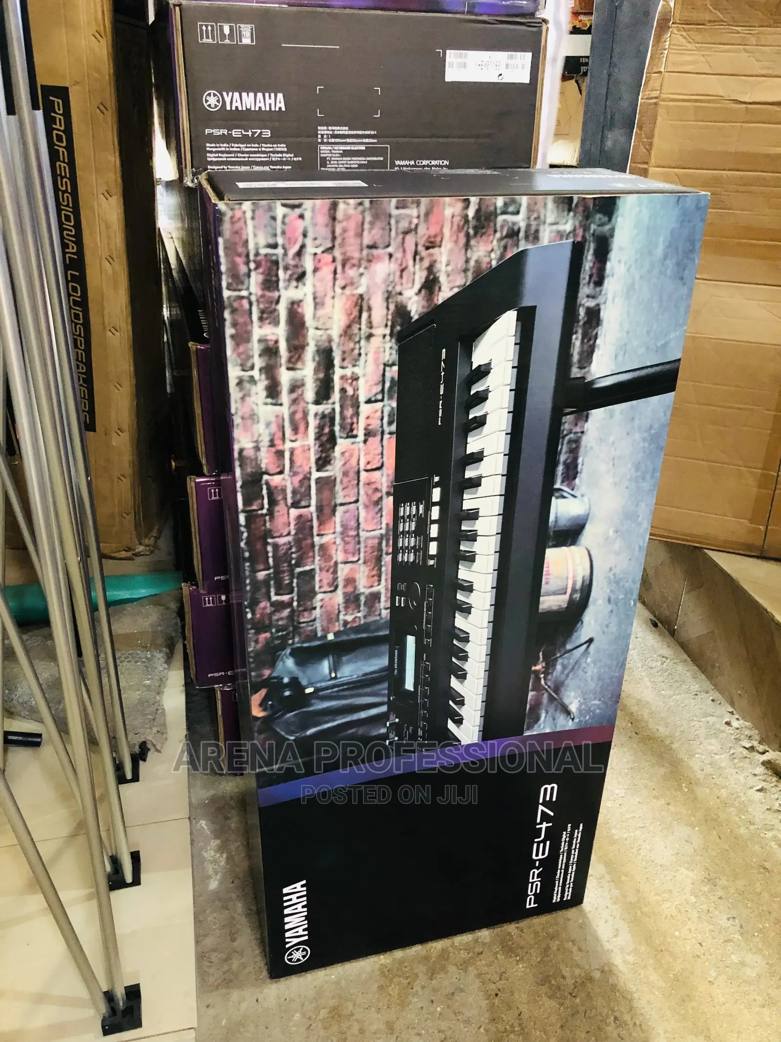 Yamaha PSR473 Keyboard