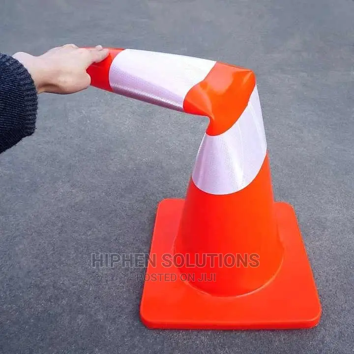 Retractable Traffic Cone Barricade