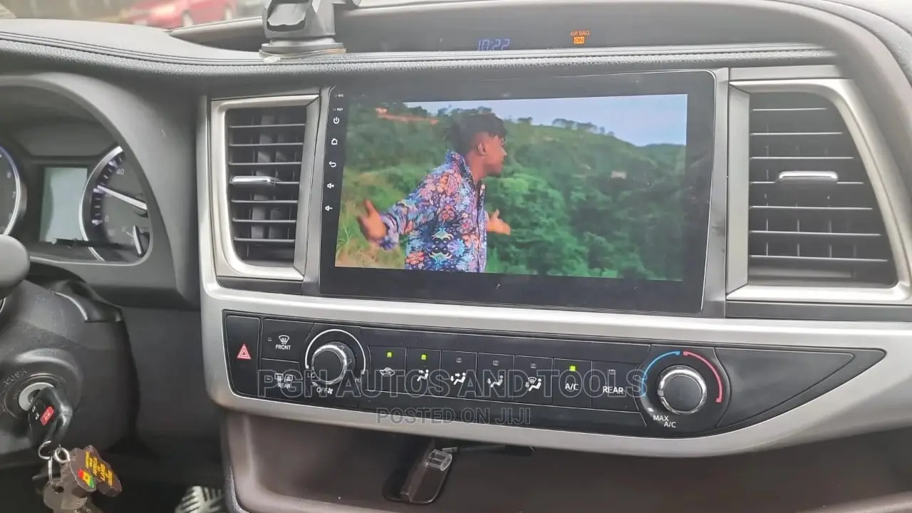 Highlander Android Stereo Screen With R.Camera(2011/2014 )