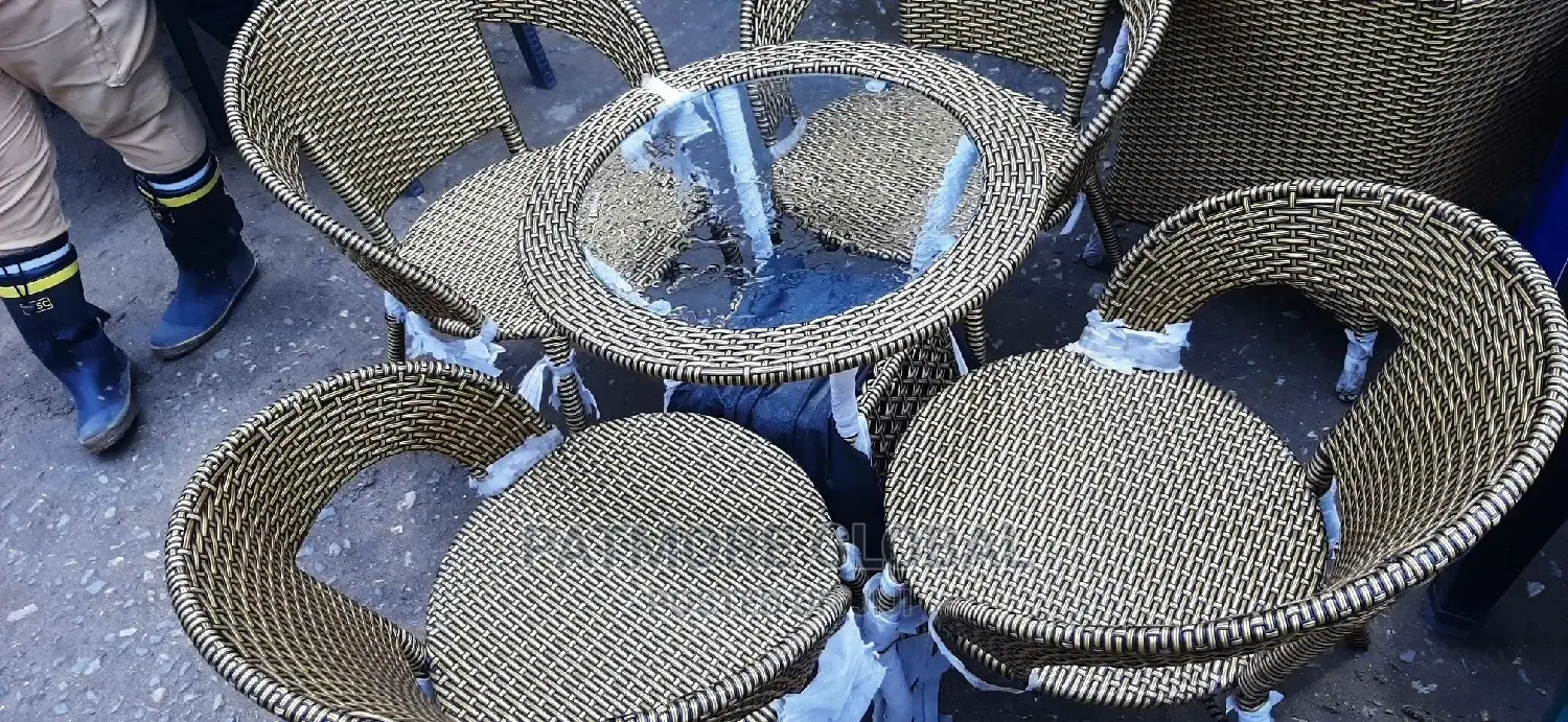 Outdoor and Indoor Centre Table