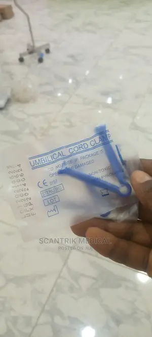 Umbilical Cord Clamp Sterile