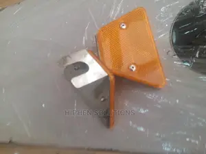 Trapezoid Guardrail Delineator Reflector