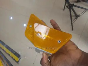 Plastic Highway Guardrail Roadway Reflector