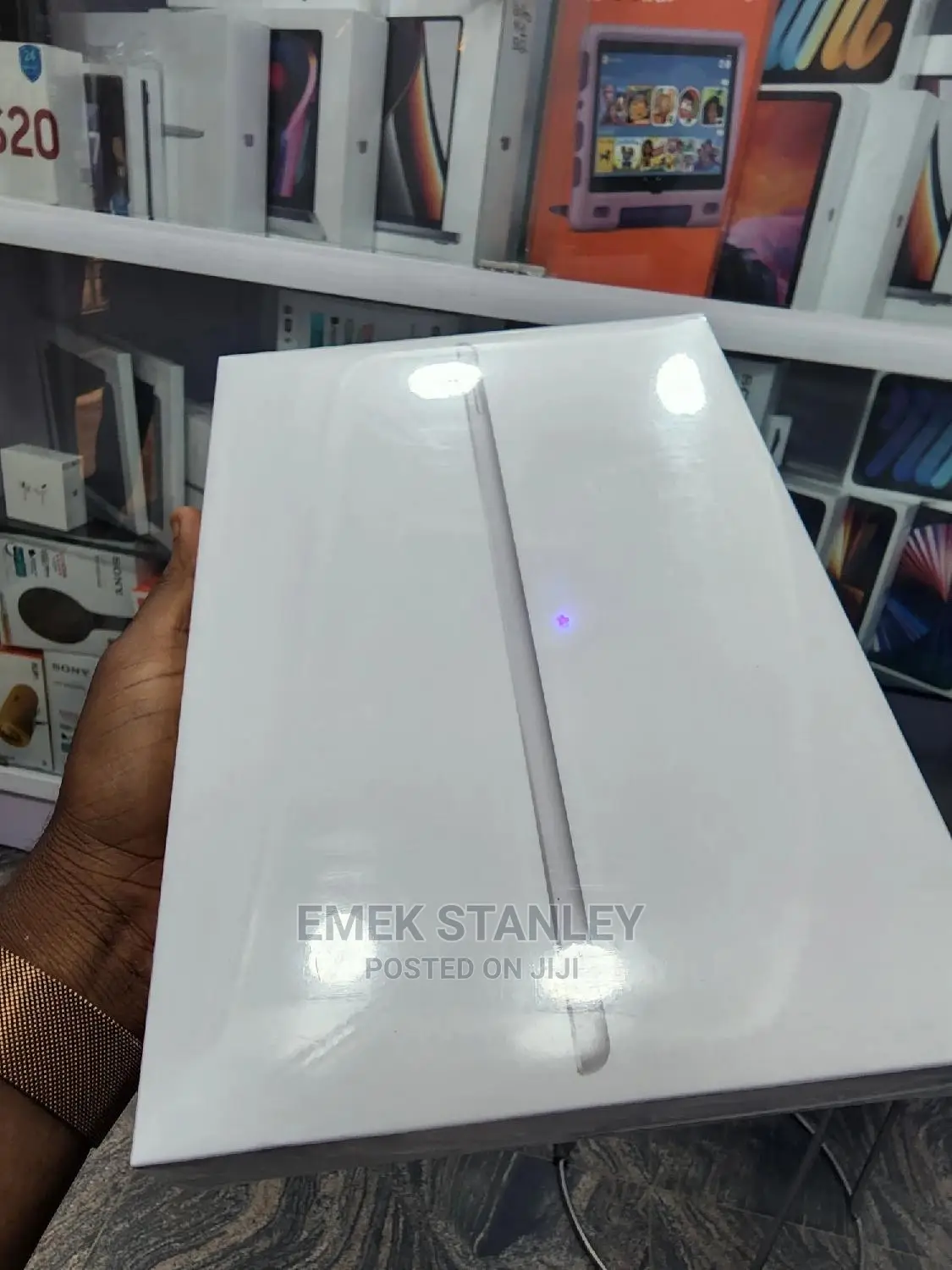 New Apple iPad 10.2 (2021) 64 GB Silver