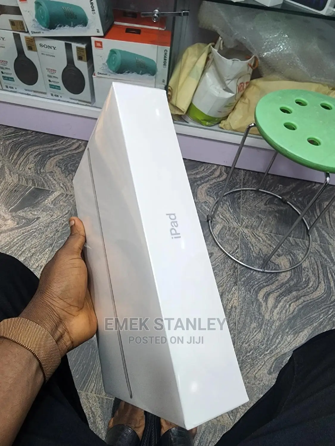 New Apple iPad 10.2 (2021) 64 GB Silver