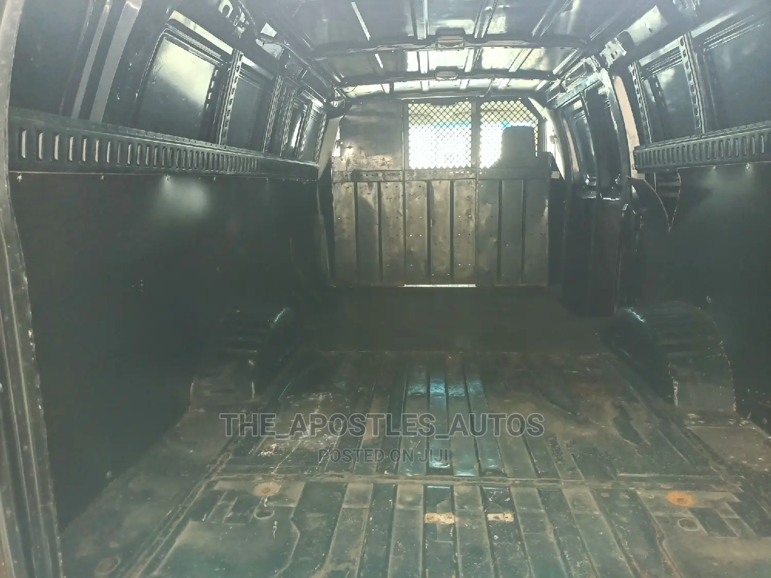 Ford E250 2010 Black