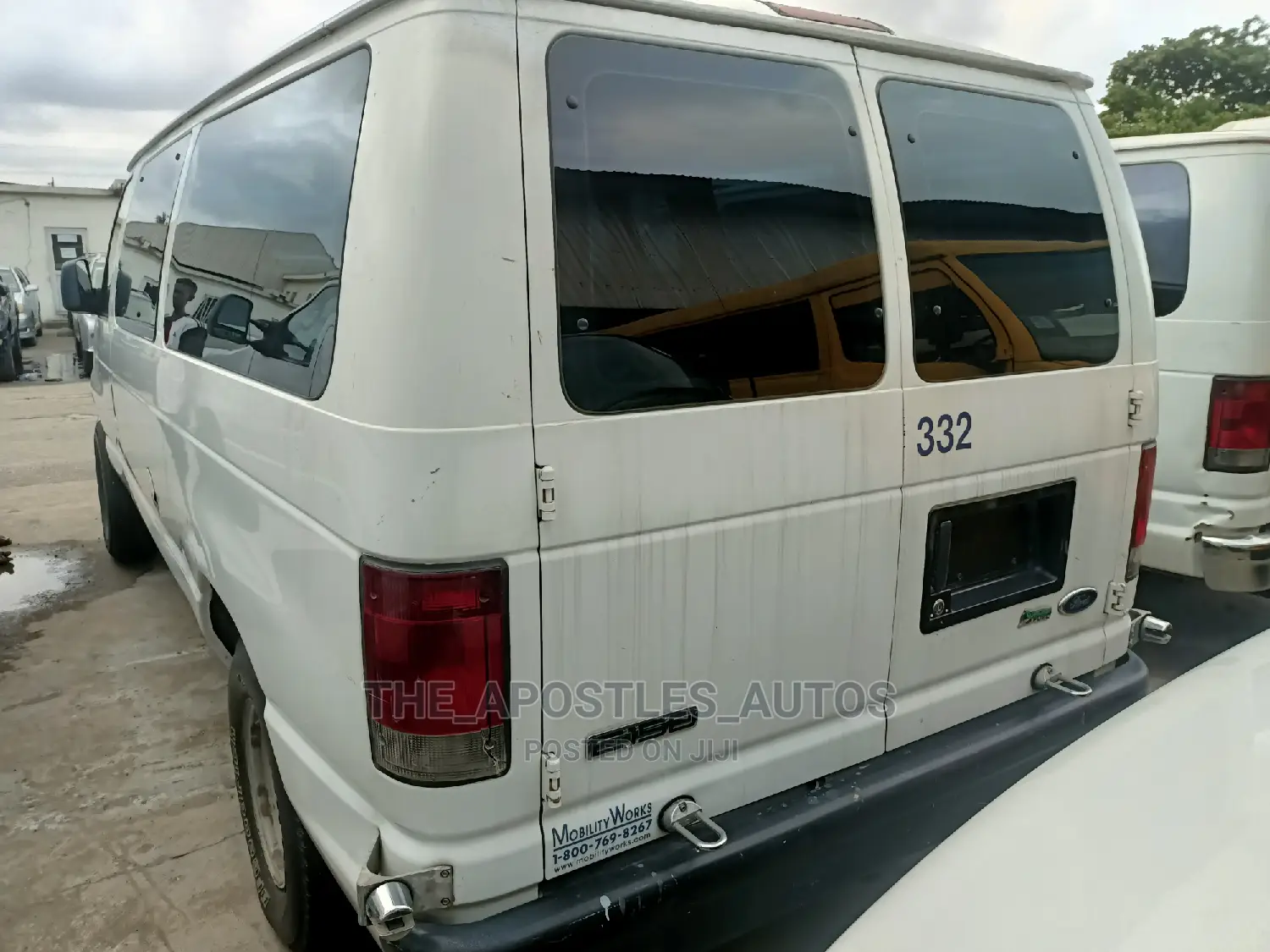 Ford E250 2008 White