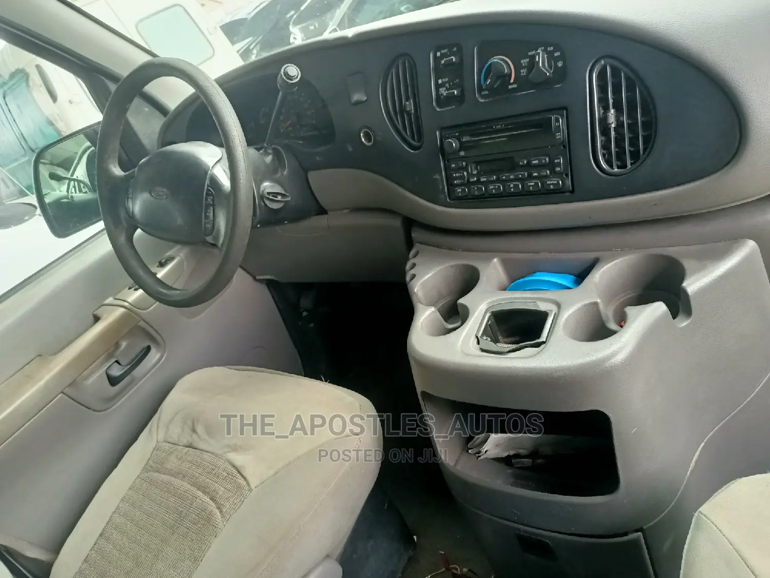 Ford E350 2005 White