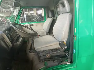 Volkswagen LT 2000 Green