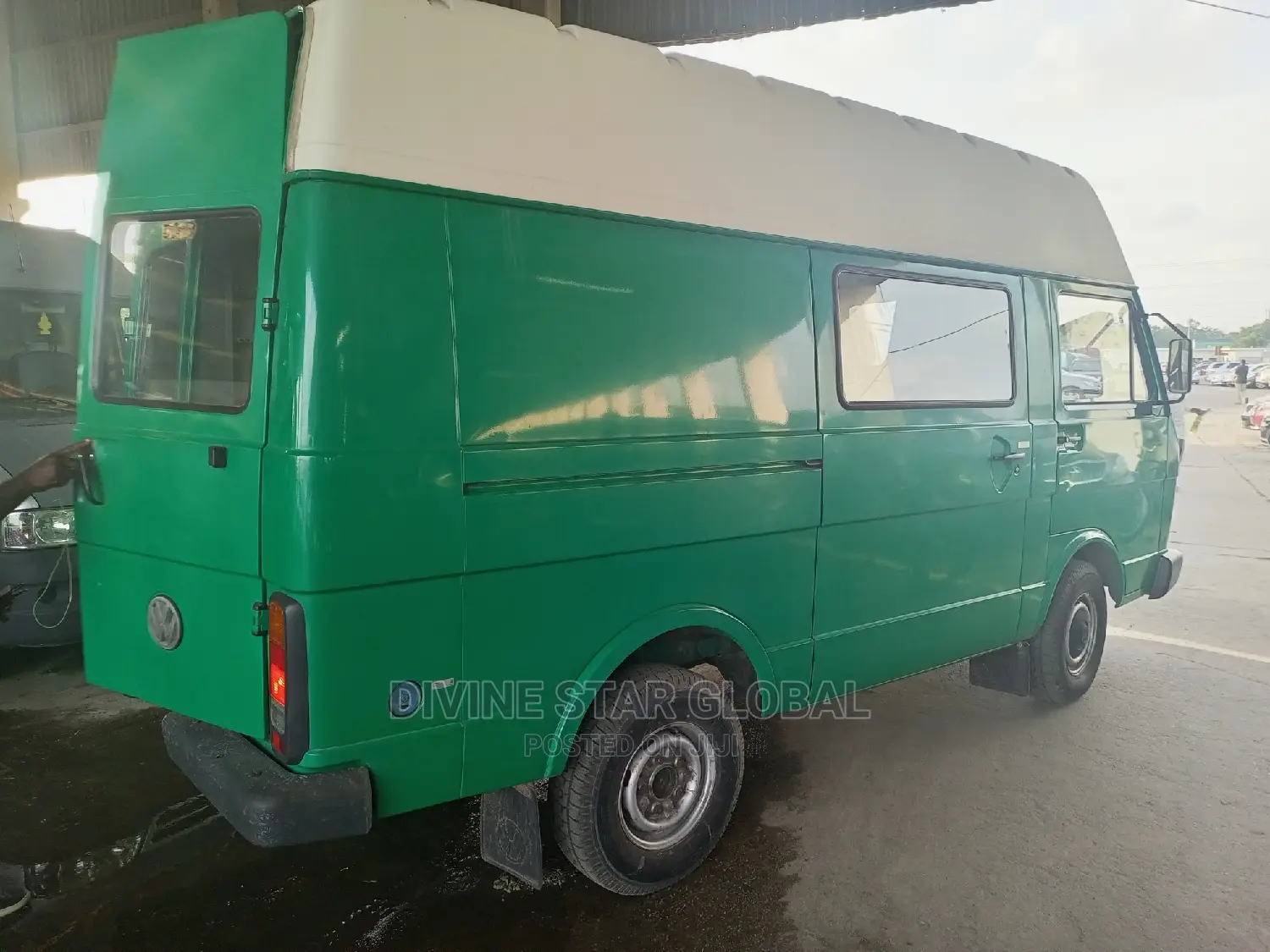 Volkswagen LT 2000 Green