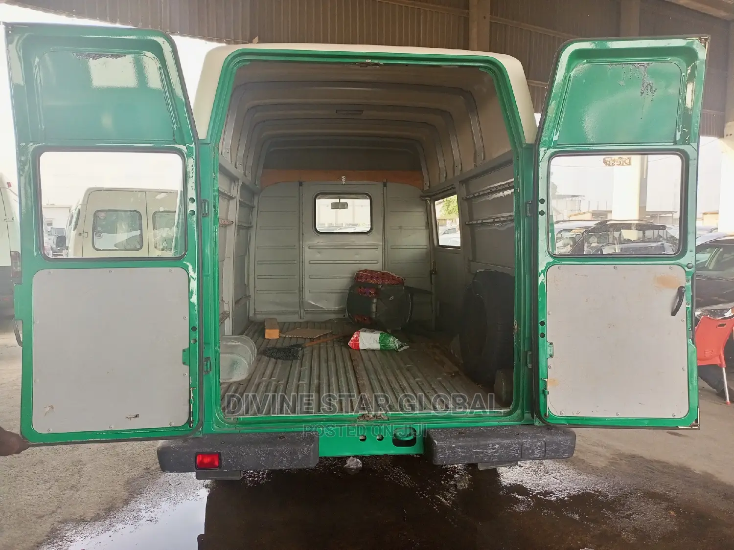 Volkswagen LT 2000 Green