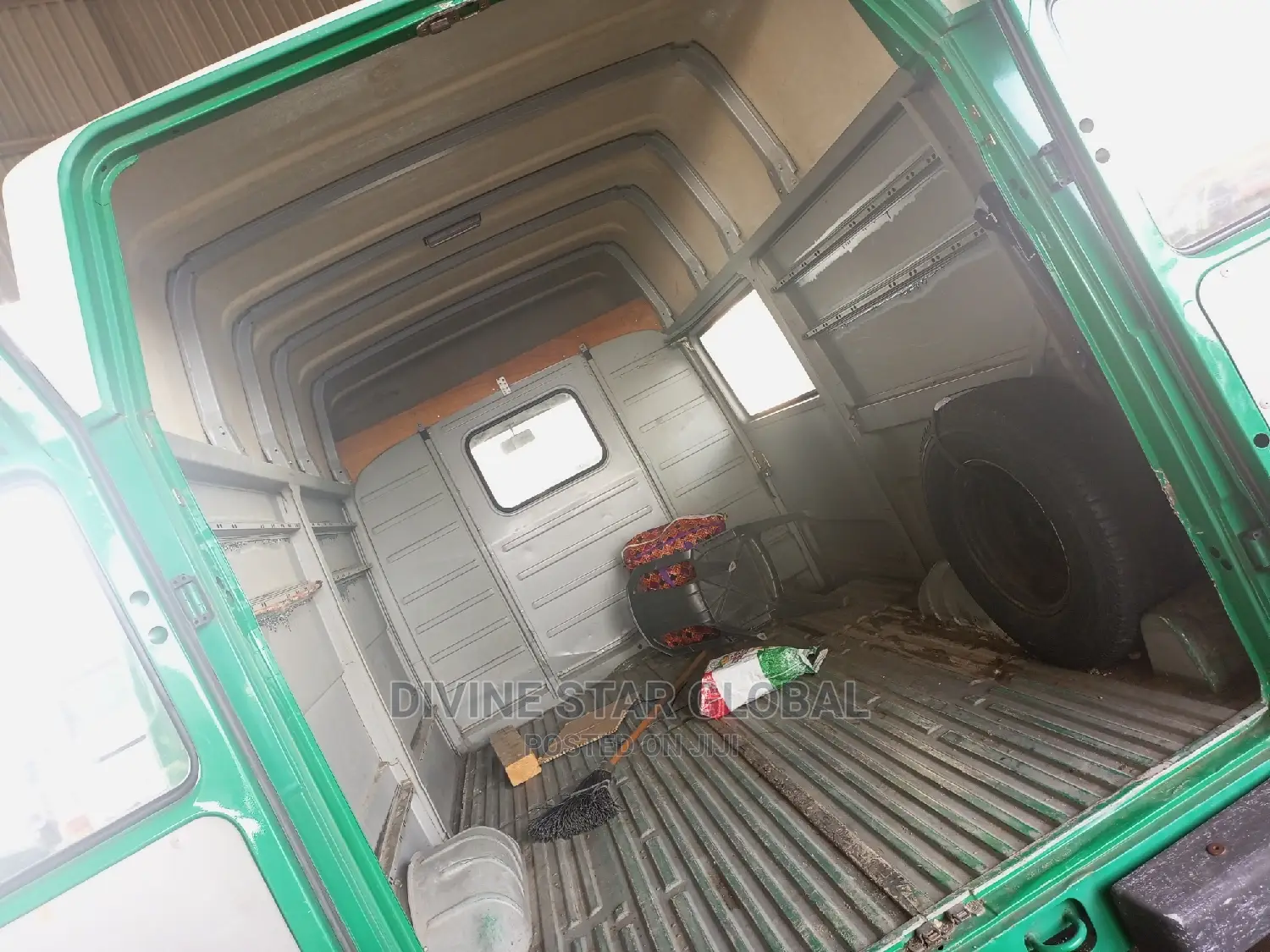 Volkswagen LT 2000 Green