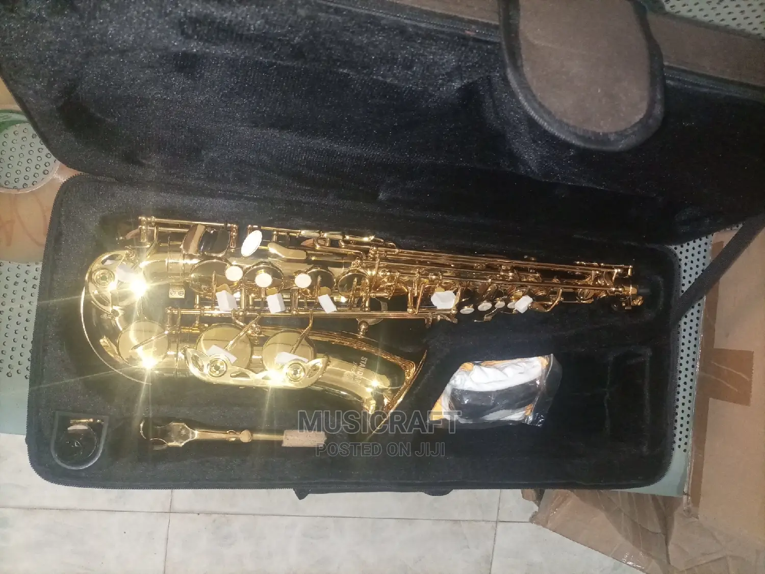 Standard Japan Alto Saxophone