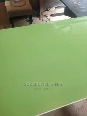 High Gloss Lemon Green