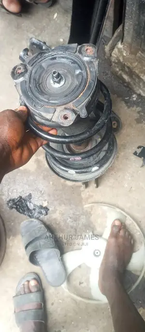 Front Shock Nissan Murano 2012
