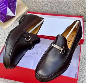 Original Ferragamo Men Leather Loafers Shoes Available