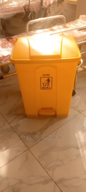 Portable 70L Medical Waste Trash Can Yellow Hospital