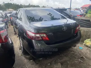 Toyota Camry XLE 4dr Sedan (2.4 4cyl 5A) 2008 Gray