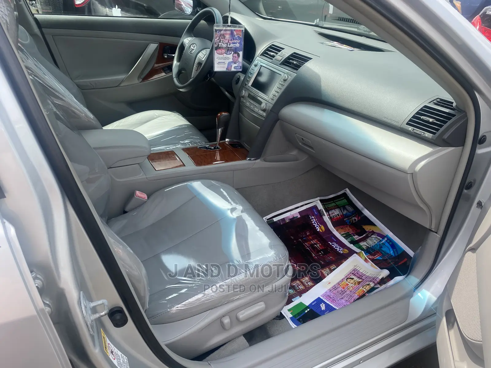 Toyota Camry 2010 Silver