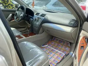 Toyota Camry 2008 Gold